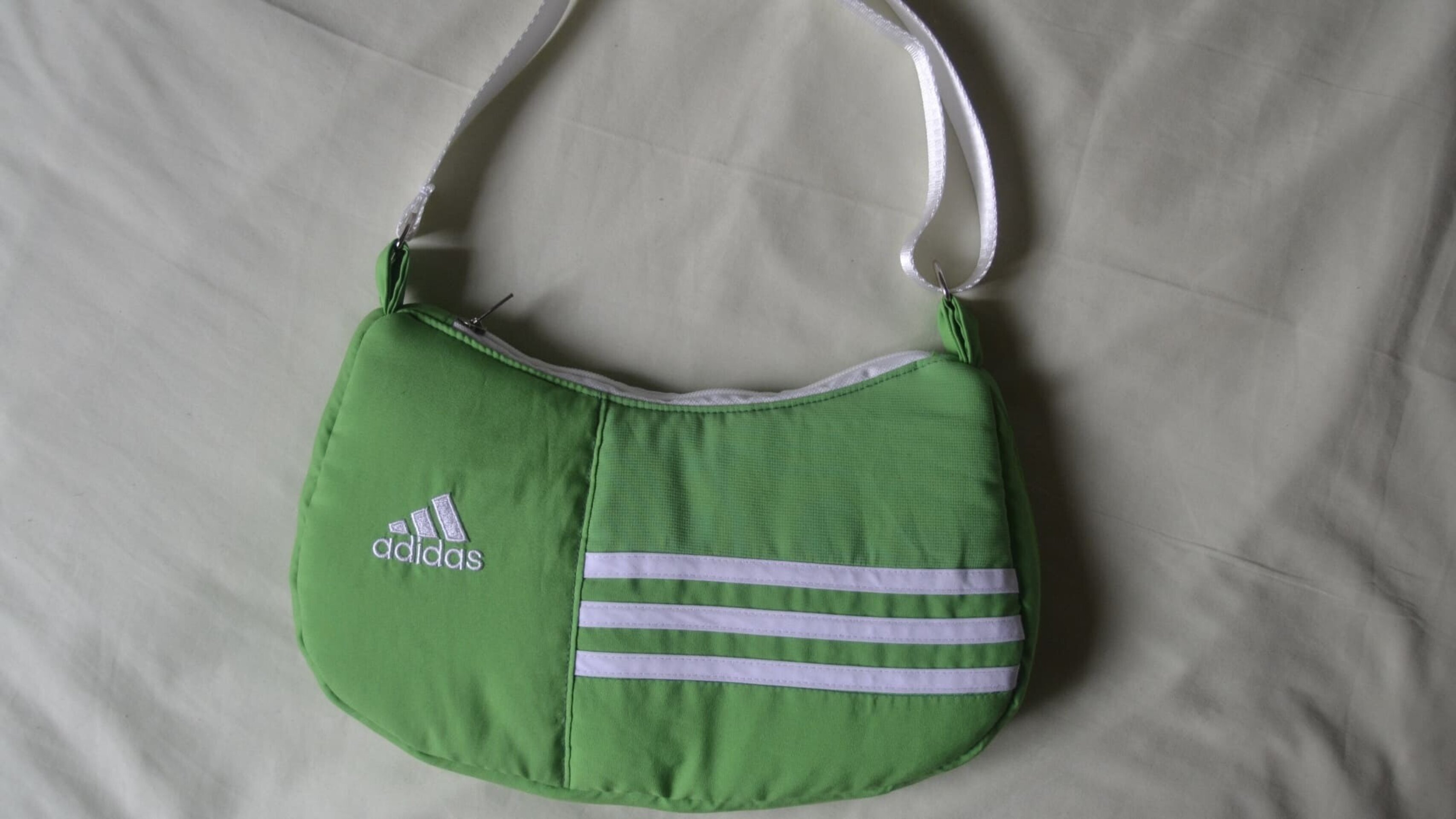 Bolso Upcycled Adidas 2 - 2