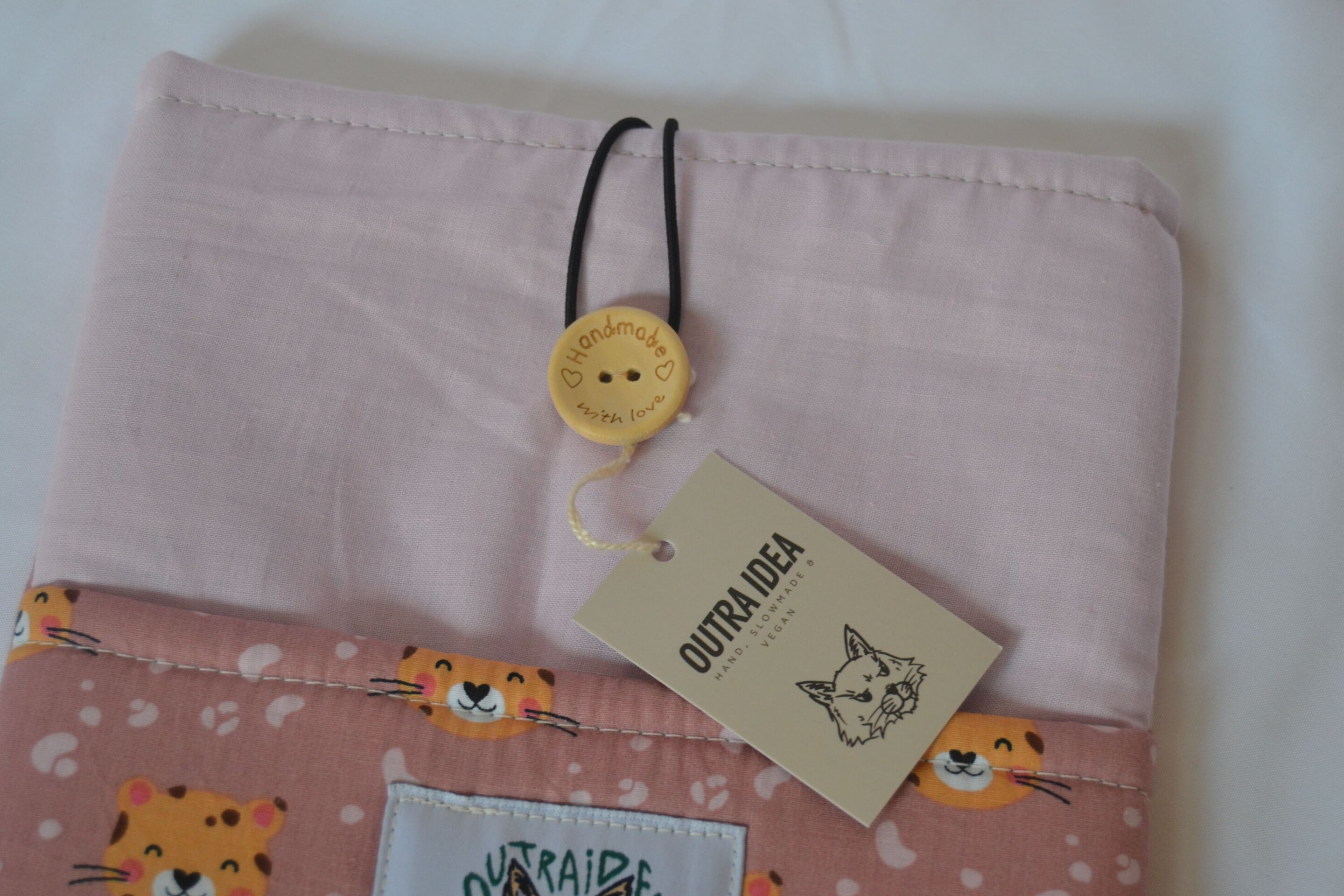 FUNDA LIBRO LEOA - 2