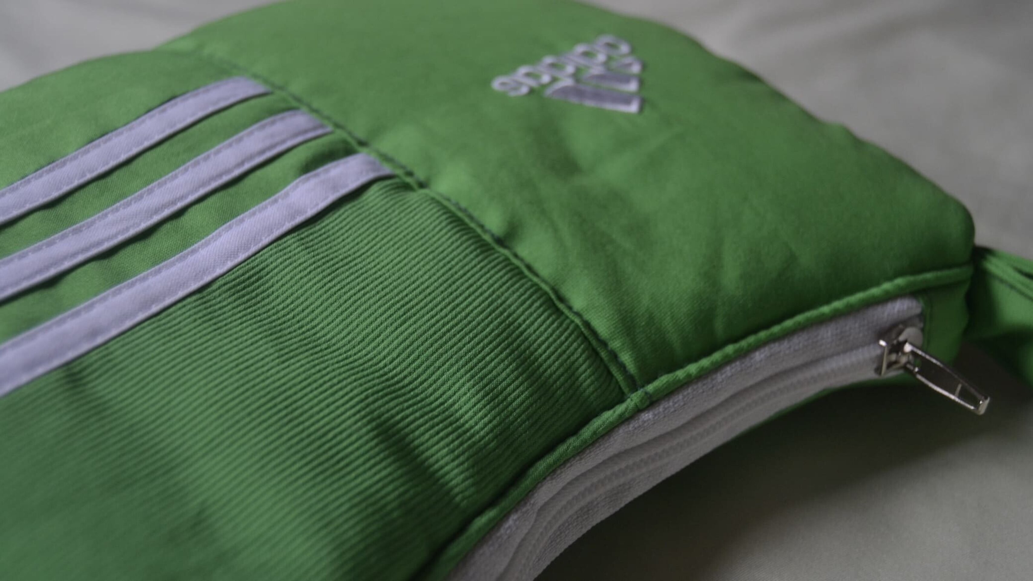 Bolso Upcycled Adidas 2 - 5